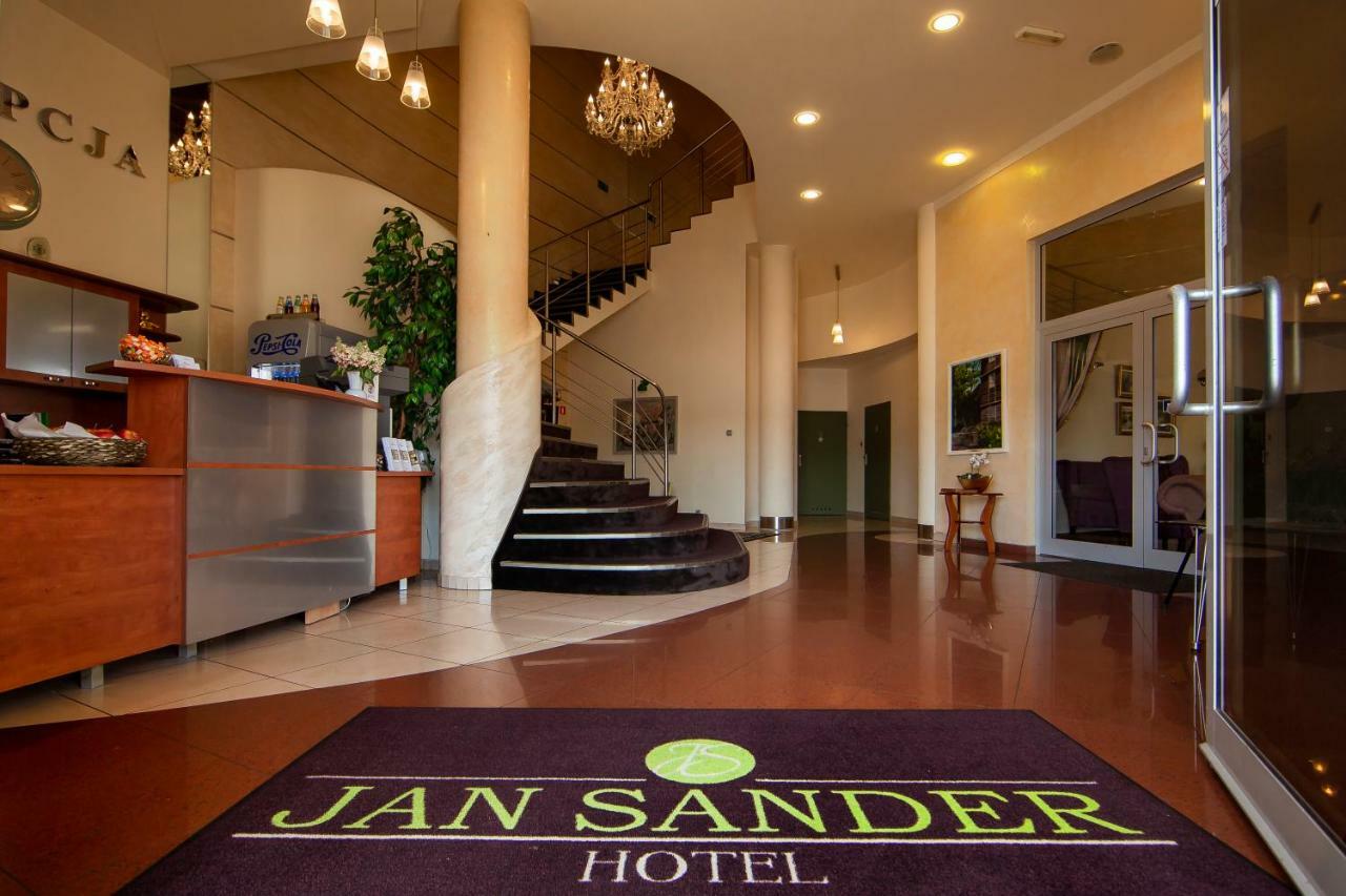 Hotel Jan Sander Александрув-Лодзький Екстер'єр фото